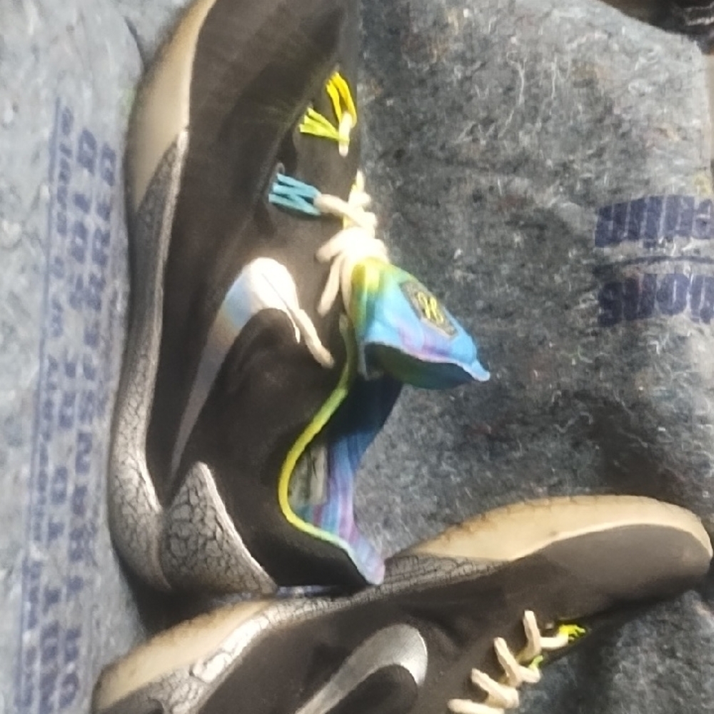 Nike Men's Black Athletic Shoes